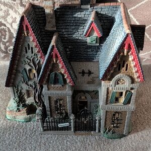 Department 56 Holiday Decor Gothic Haunted House Satis Manor Great Expectations